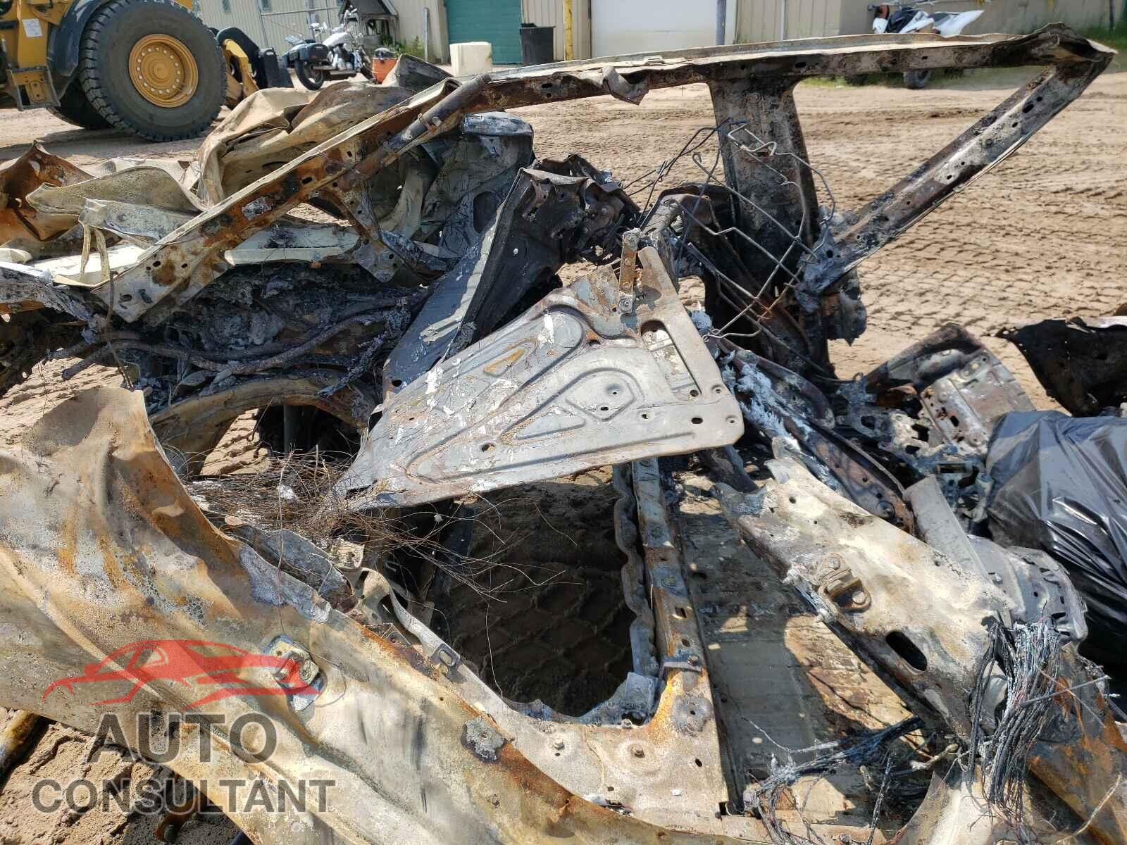 TESLA MODEL 3 2020 - 5YJ3E1EB3LF764087