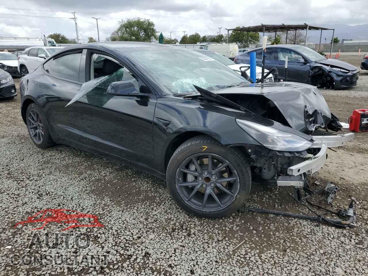 TESLA MODEL 3 2021 - 5YJ3E1EA4MF875501