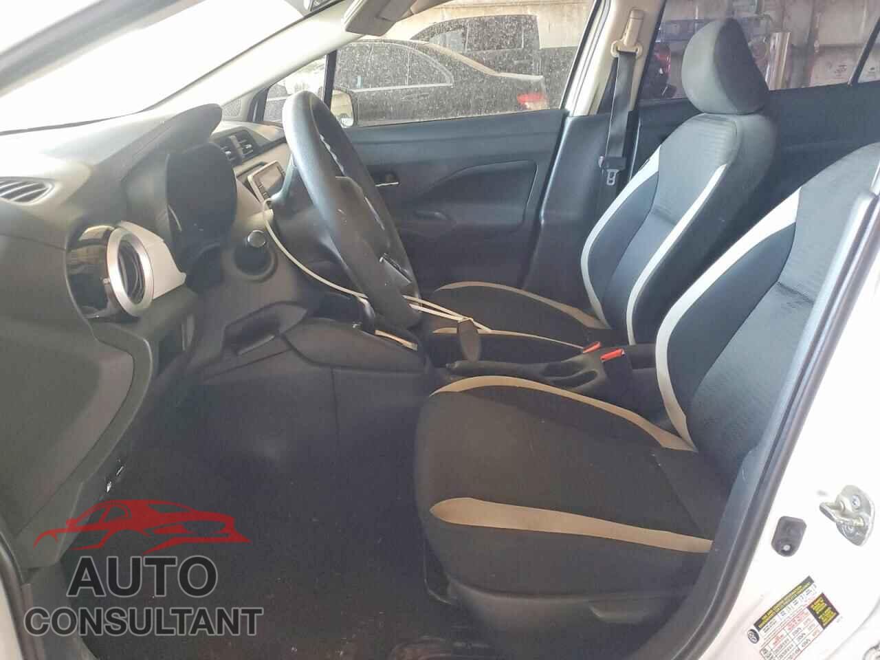 NISSAN VERSA 2021 - 3N1CN8EVXML880038