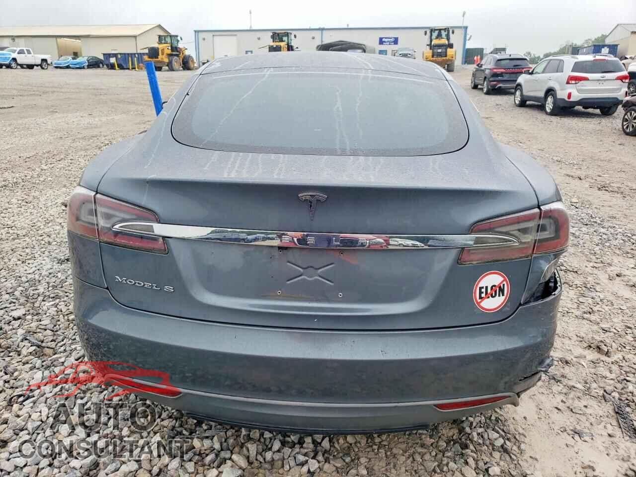 TESLA MODEL S 2013 - 5YJSA1AC2DFP10190