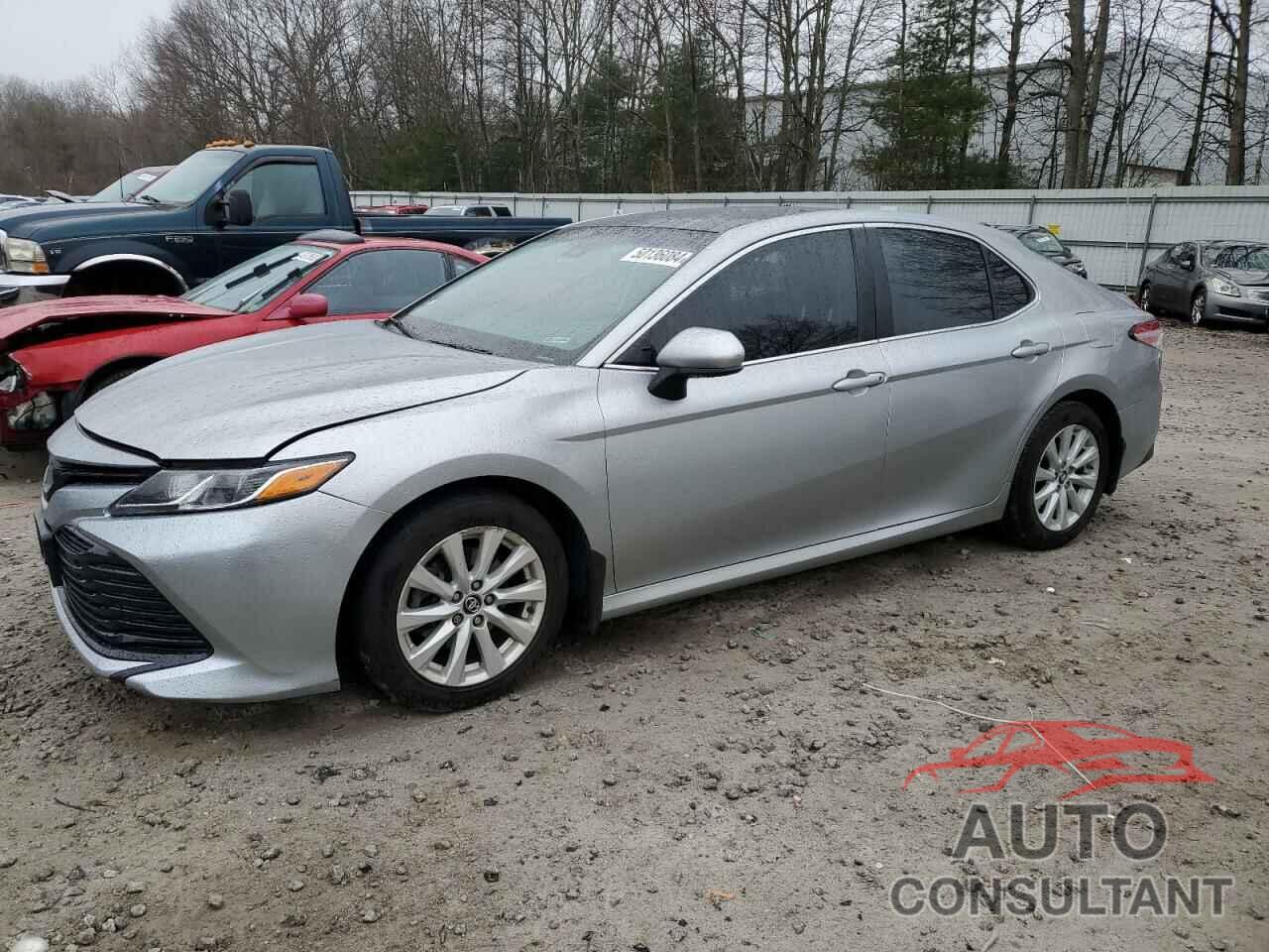 TOYOTA CAMRY 2018 - 4T1B11HK0JU135907