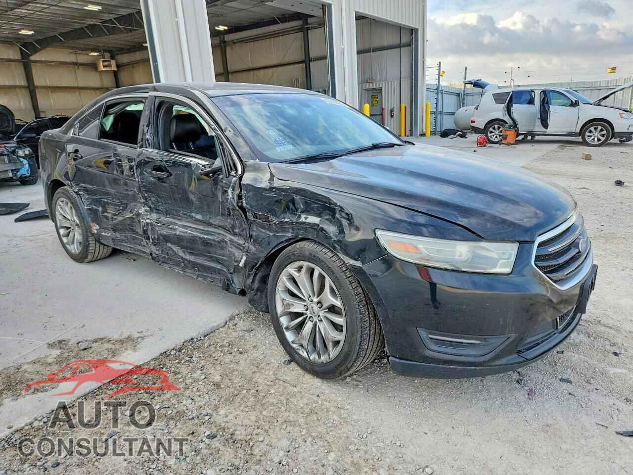 FORD TAURUS 2013 - 1FAHP2F82DG129707