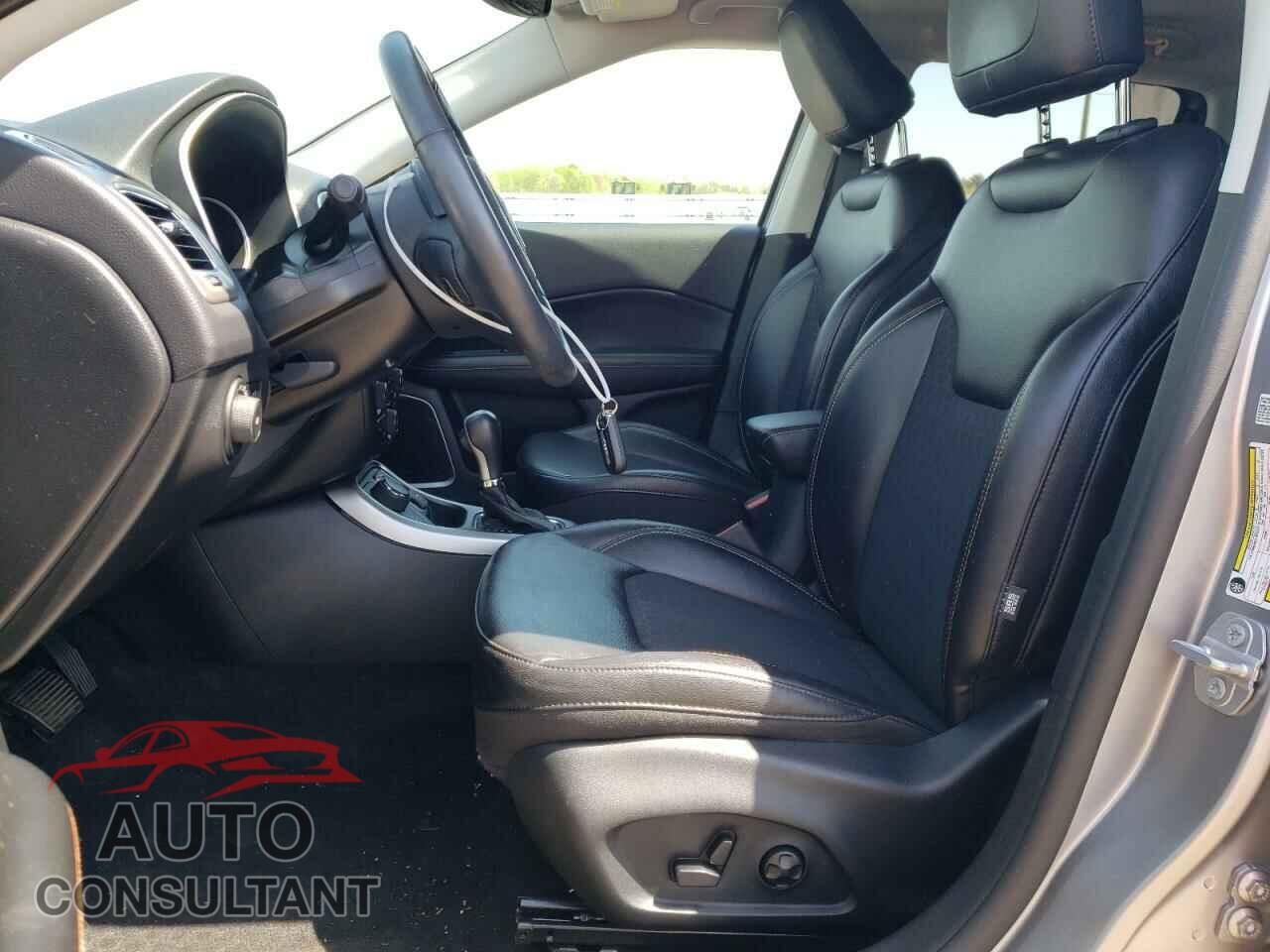 JEEP COMPASS 2018 - 3C4NJDBB9JT481105