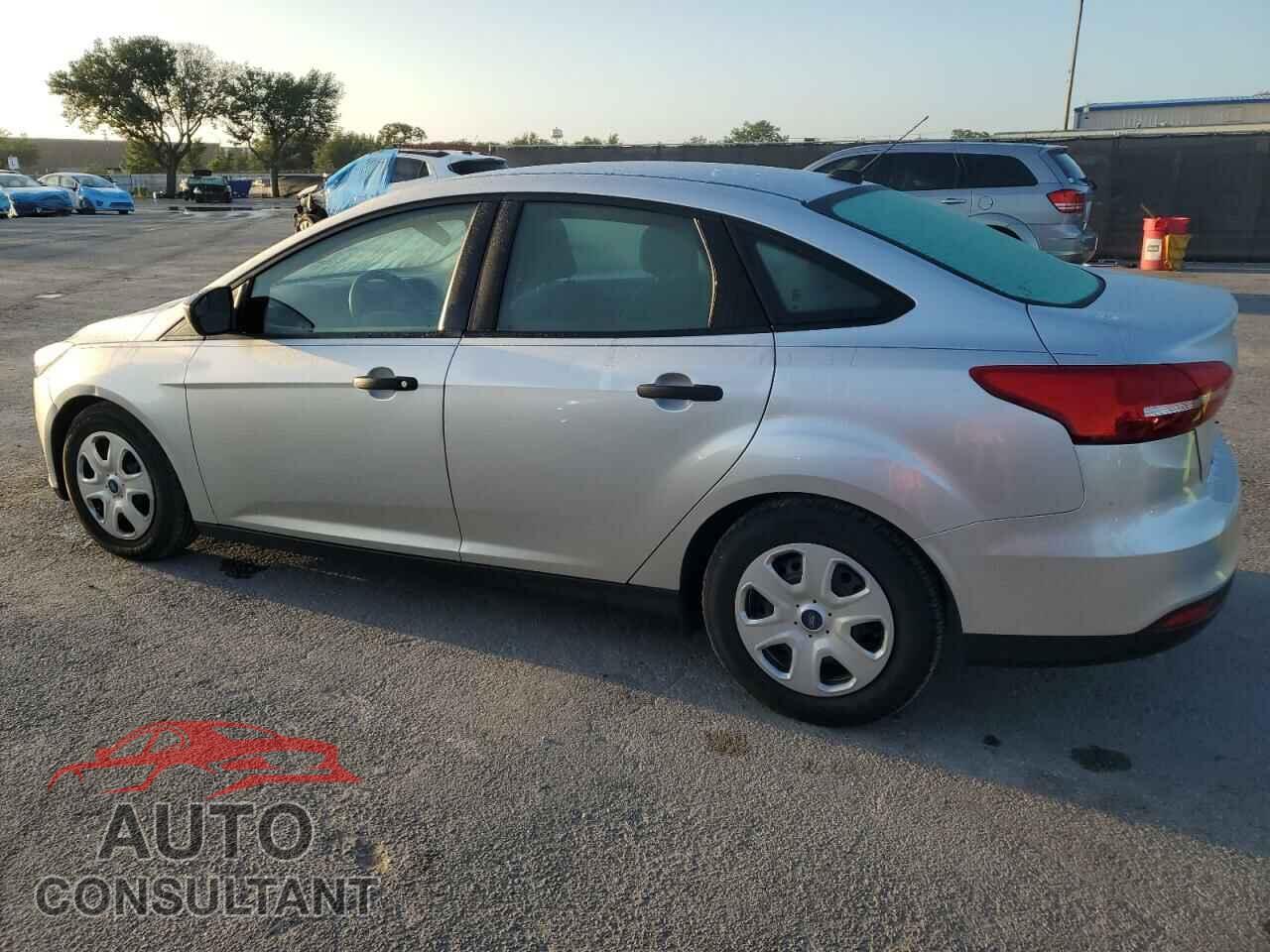FORD FOCUS 2017 - 1FADP3E22HL282361