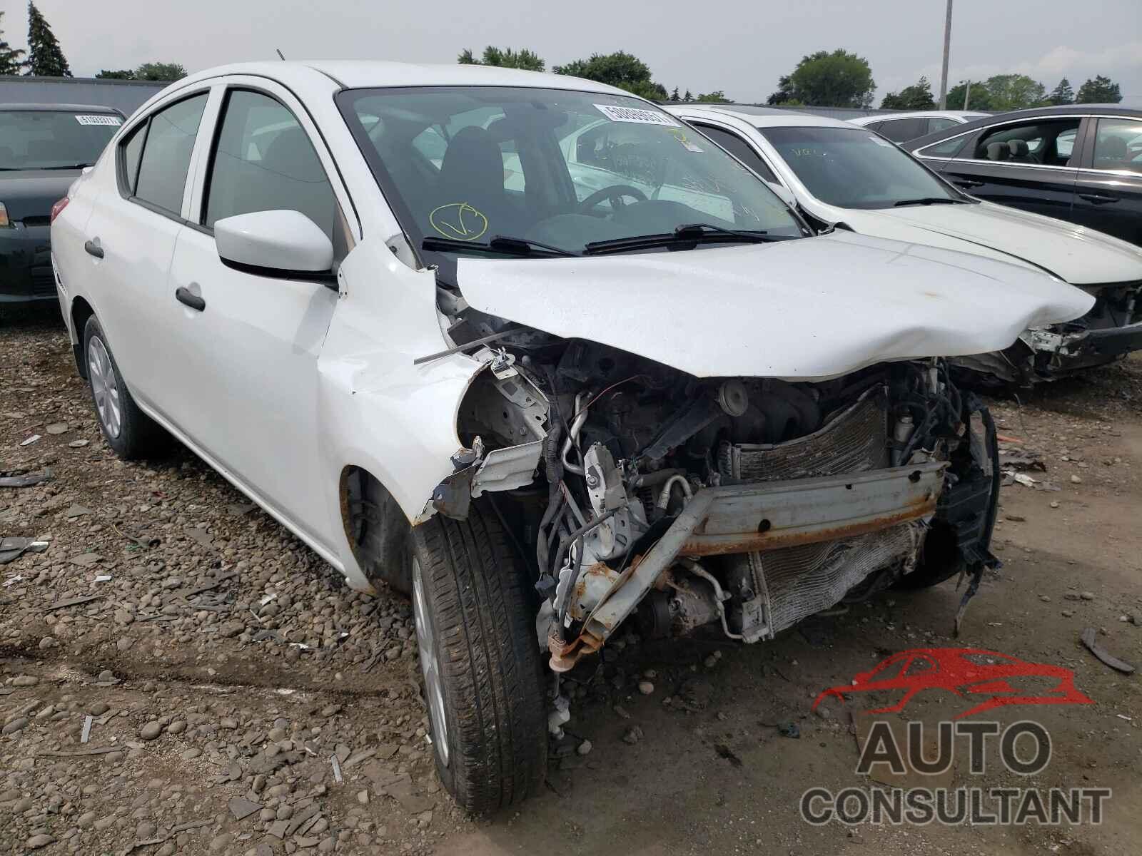 NISSAN VERSA 2017 - 3N1CN7AP2HL830838