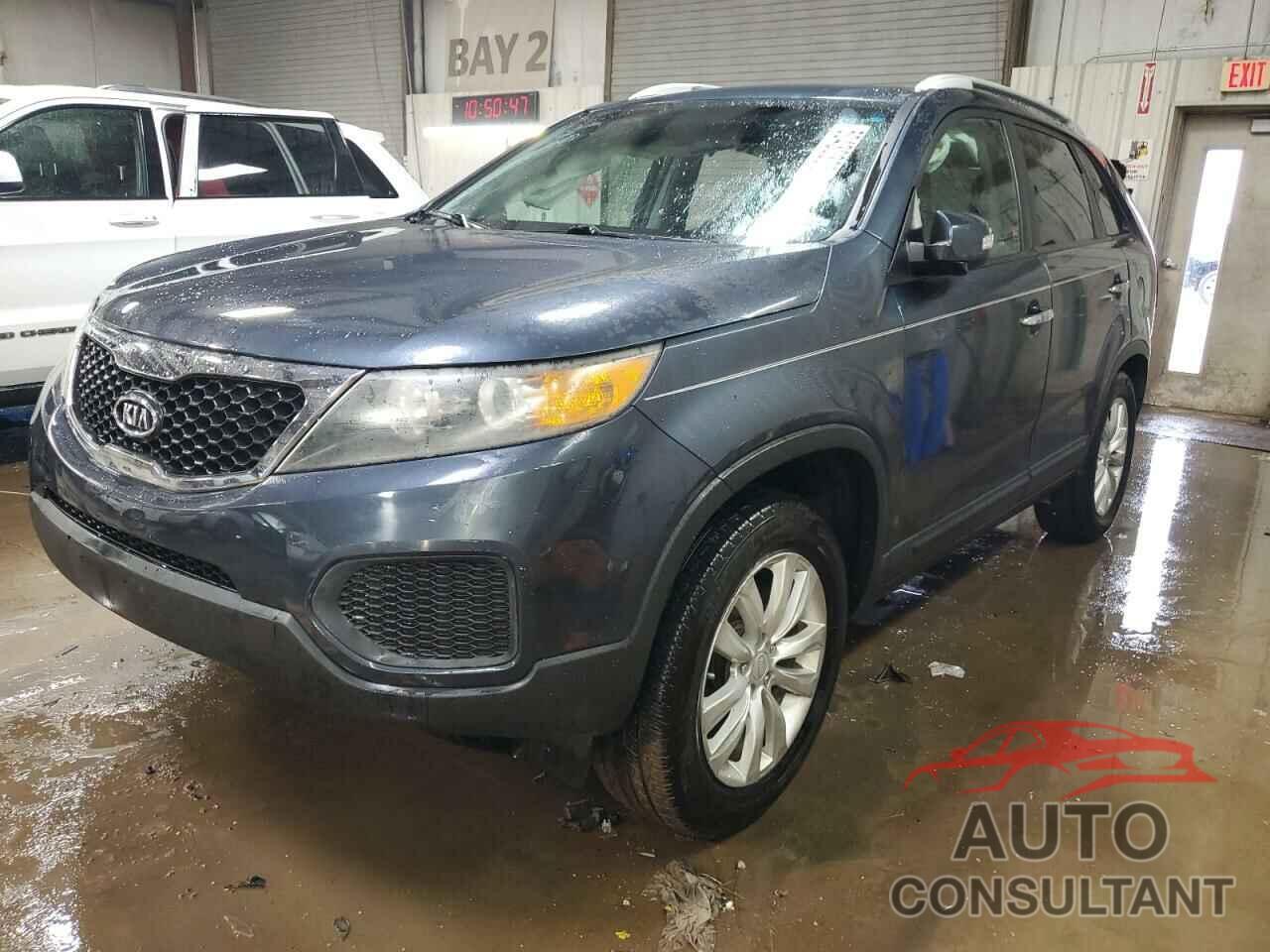 KIA SORENTO 2011 - 5XYKT4A25BG100700