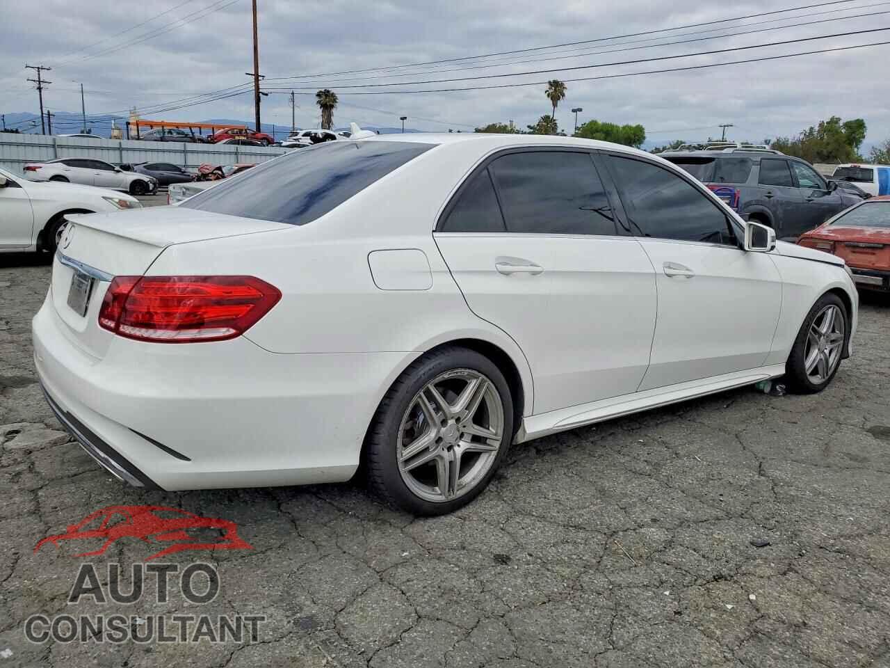 MERCEDES-BENZ E-CLASS 2014 - WDDHF5KB7EA799439