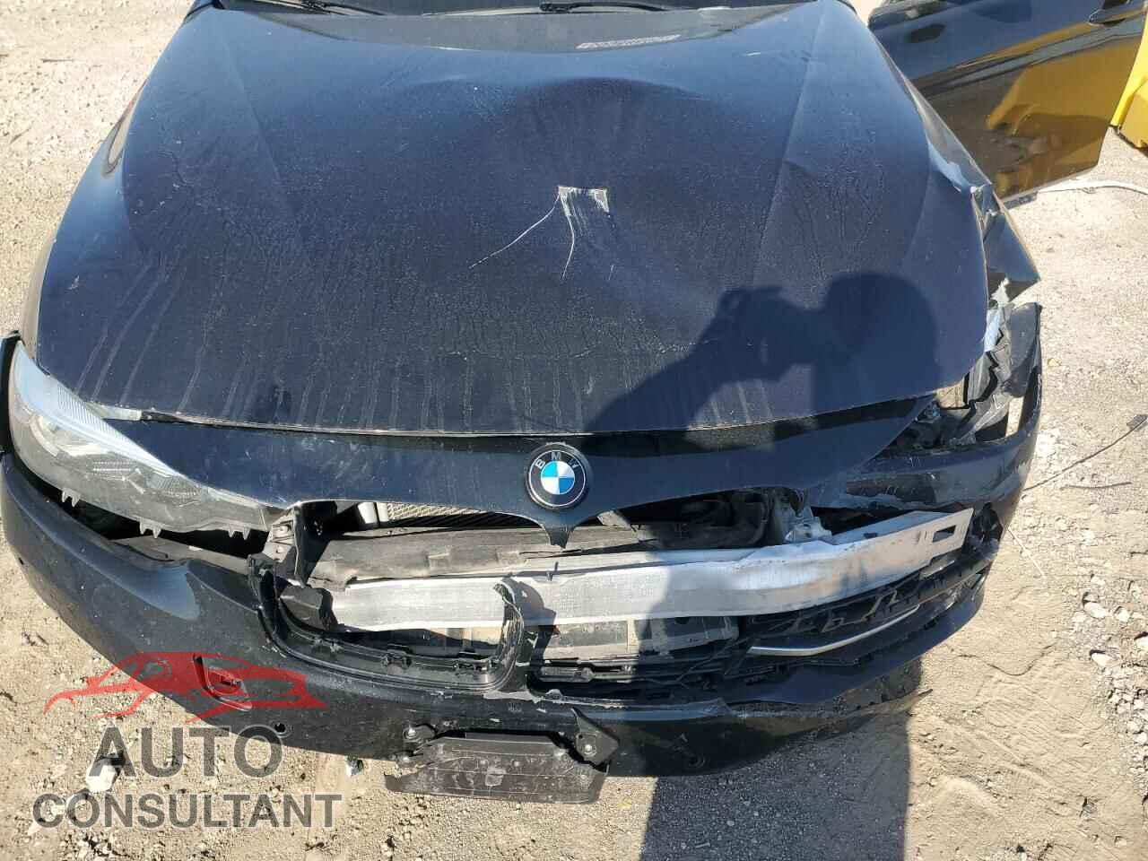 BMW 3 SERIES 2016 - WBA8E3G54GNU02105