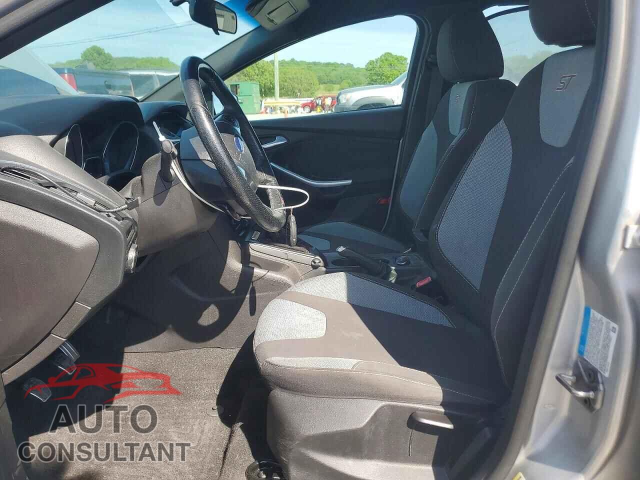 FORD FOCUS 2013 - 1FADP3L95DL239689
