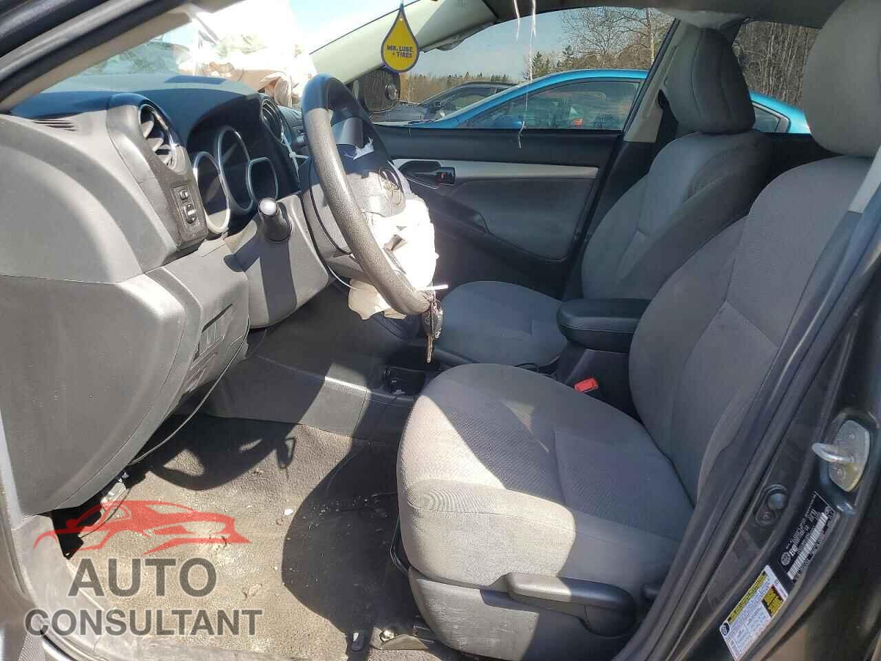 TOYOTA MATRIX 2011 - 2T1KU4EEXBC560657