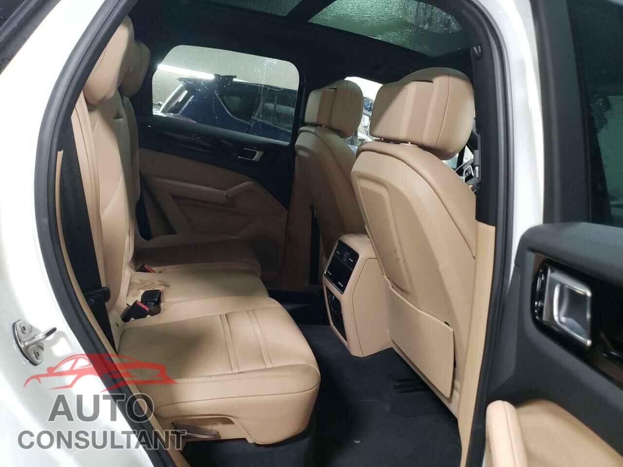 PORSCHE CAYENNE 2019 - WP1AA2AY1KDA04408