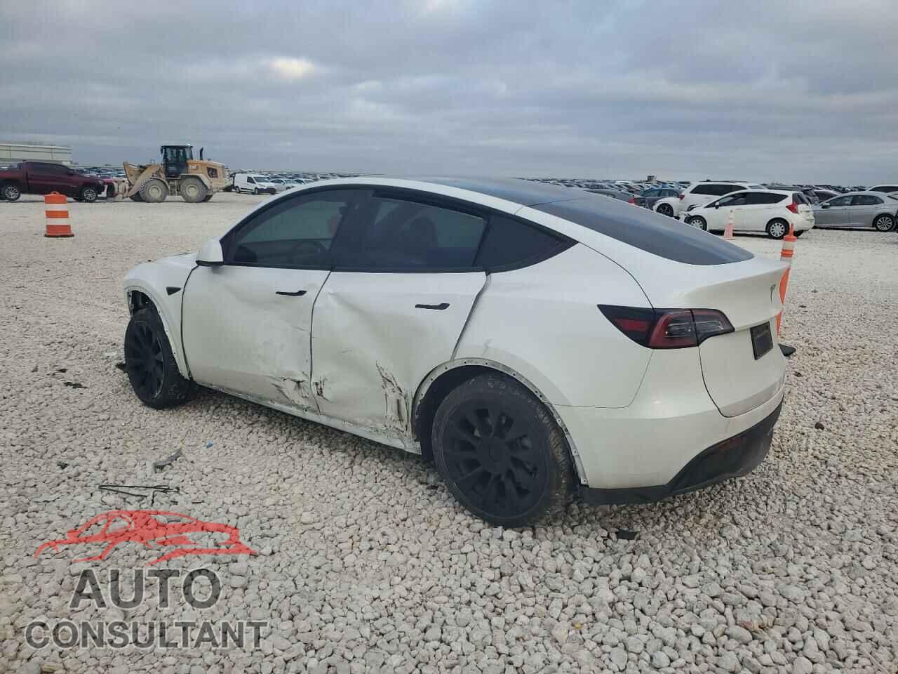 TESLA MODEL Y 2023 - 7SAYGAEE4PF673333