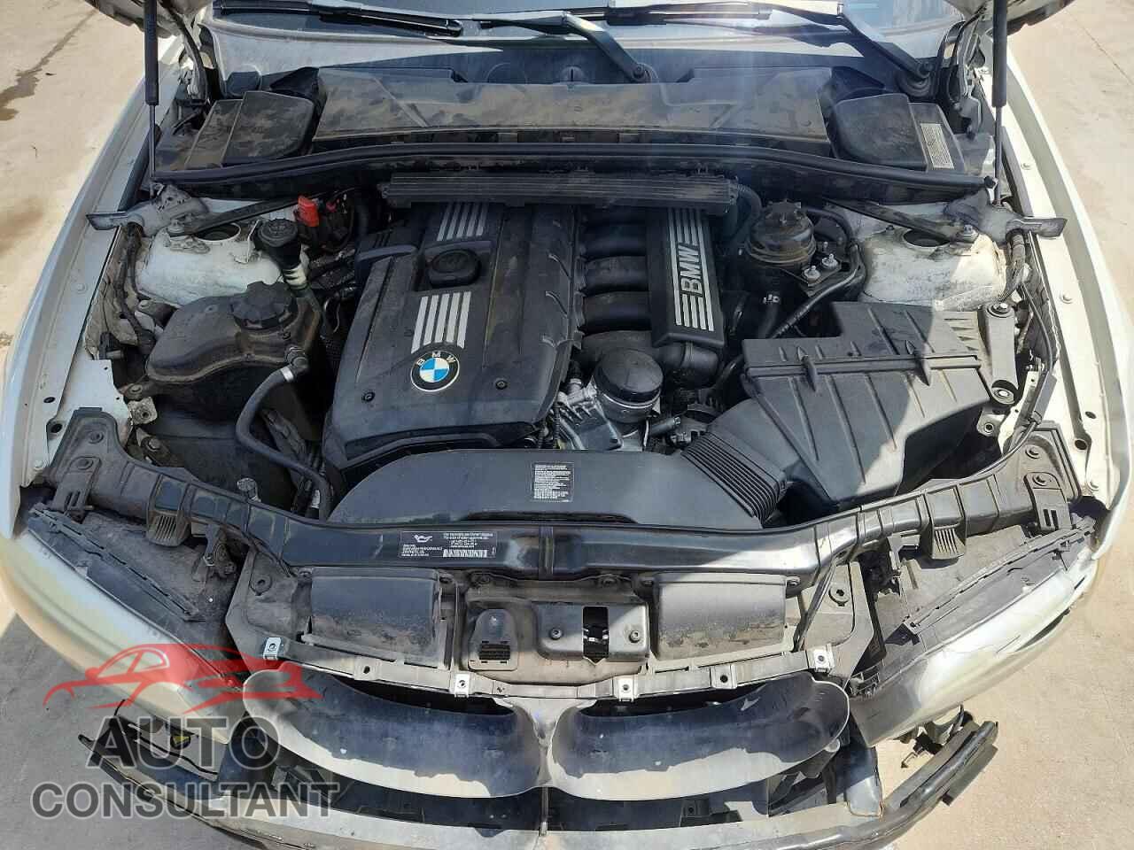 BMW 1 SERIES 2012 - WBAUL7C59CVM83176