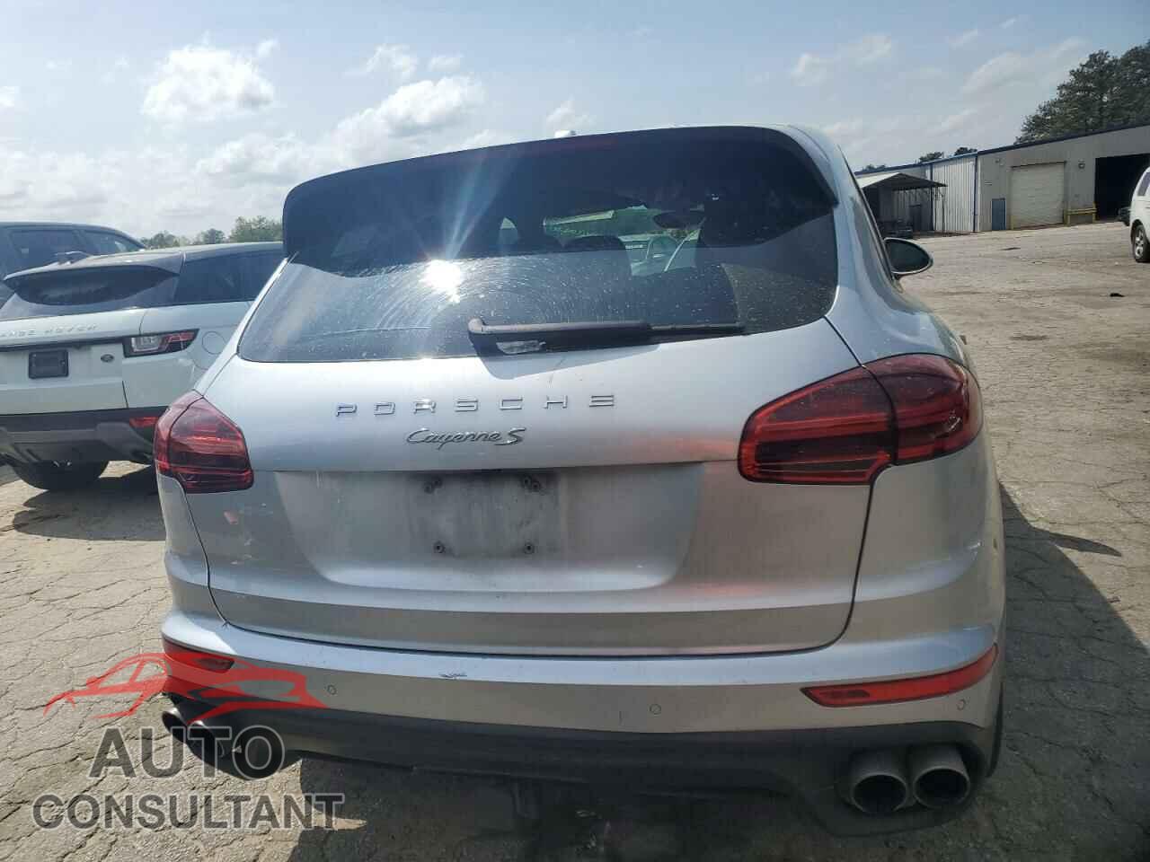 PORSCHE CAYENNE 2017 - WP1AB2A28HLA51118
