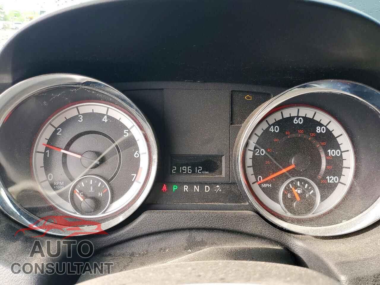 DODGE CARAVAN 2011 - 2D4RN3DG4BR682930