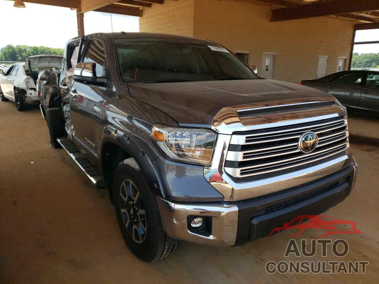 TOYOTA TUNDRA 2018 - 5TFFY5F14JX240855