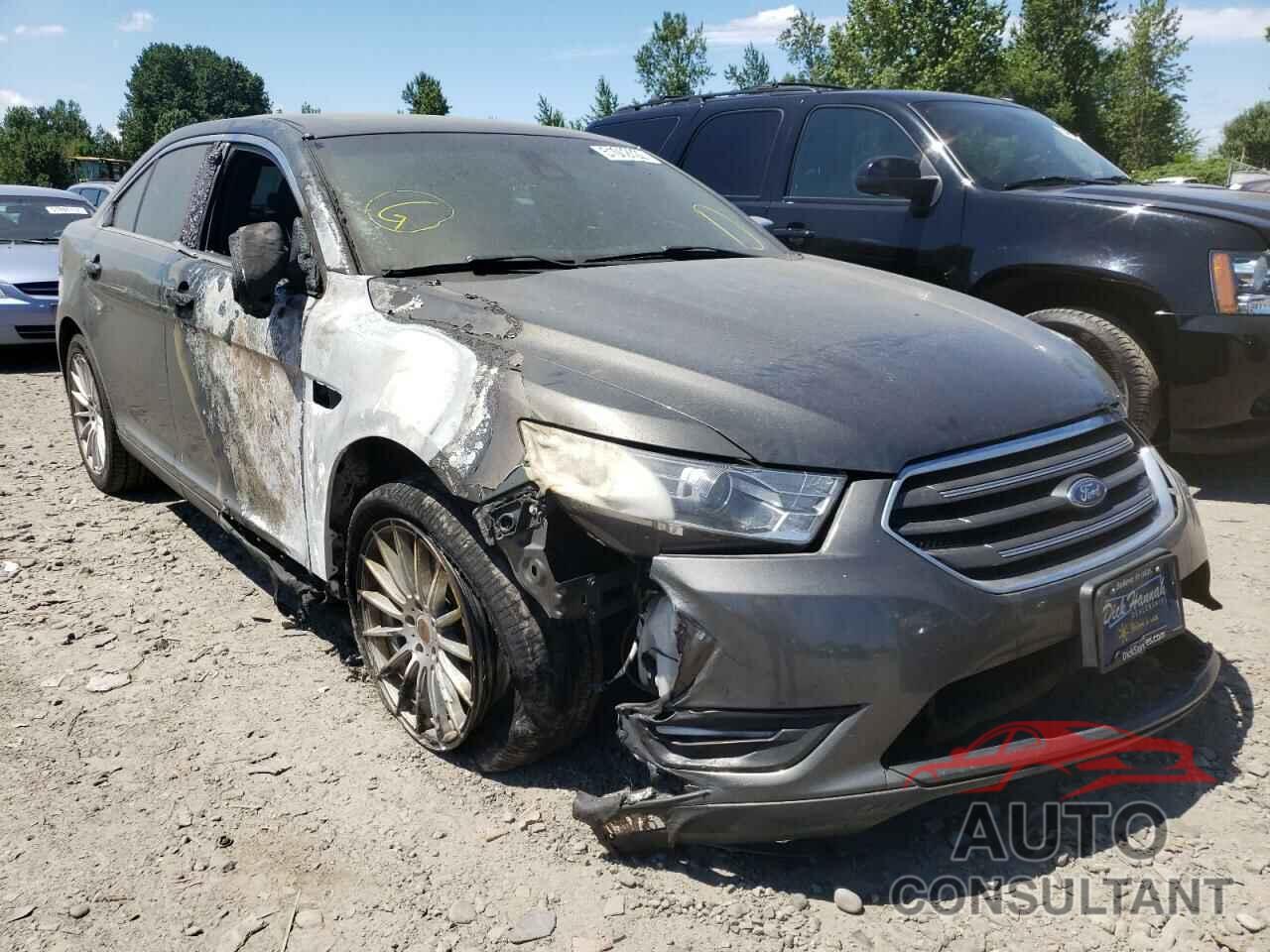 FORD TAURUS 2019 - 1FAHP2F82KG101337