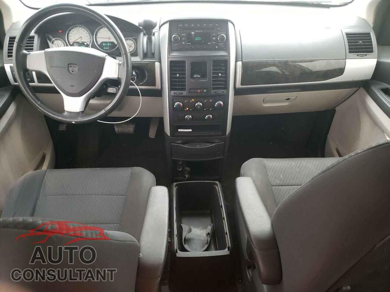 DODGE CARAVAN 2010 - 2D4RN5D11AR484392