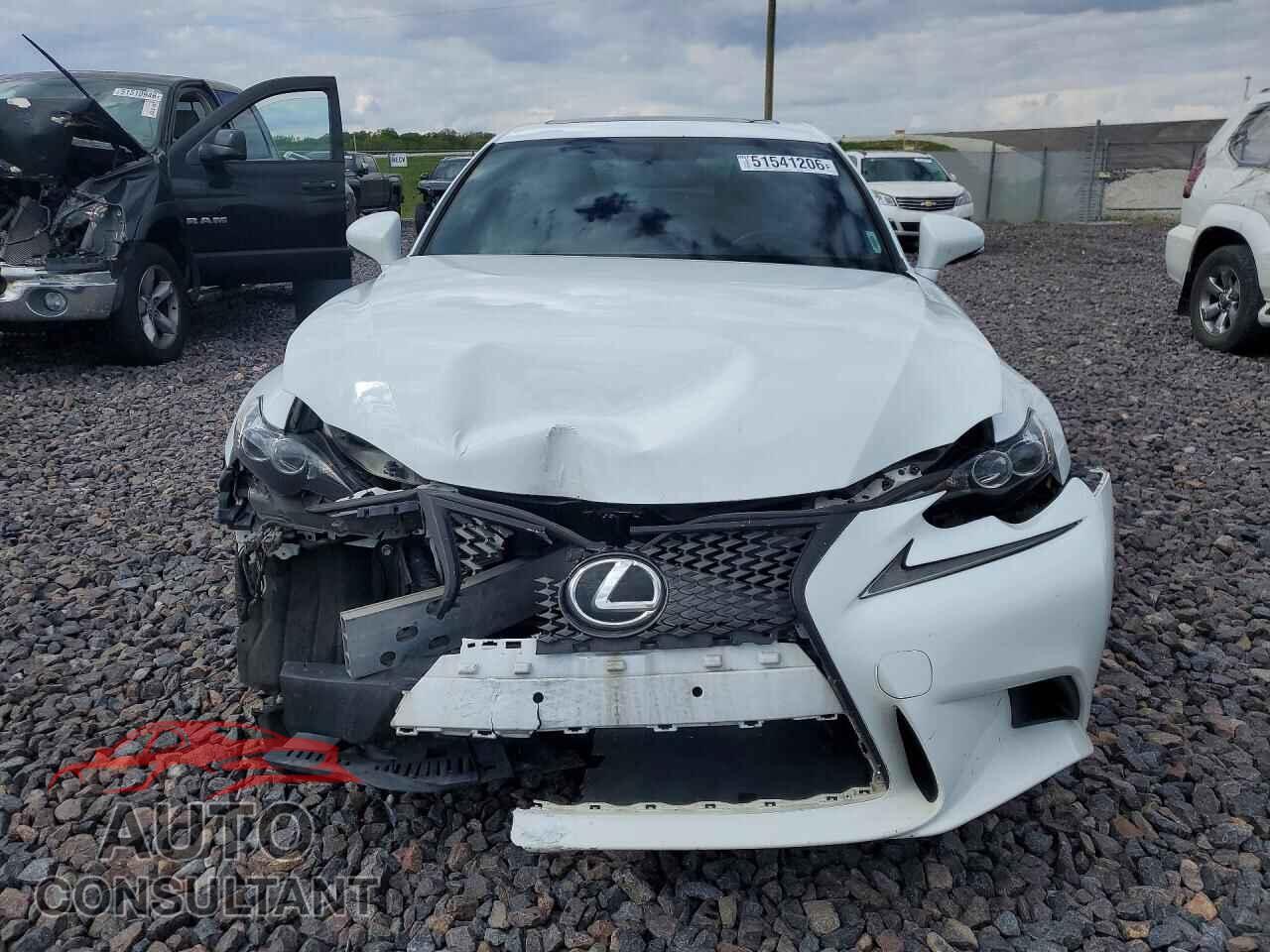 LEXUS IS 2015 - JTHCE1D29F5008074