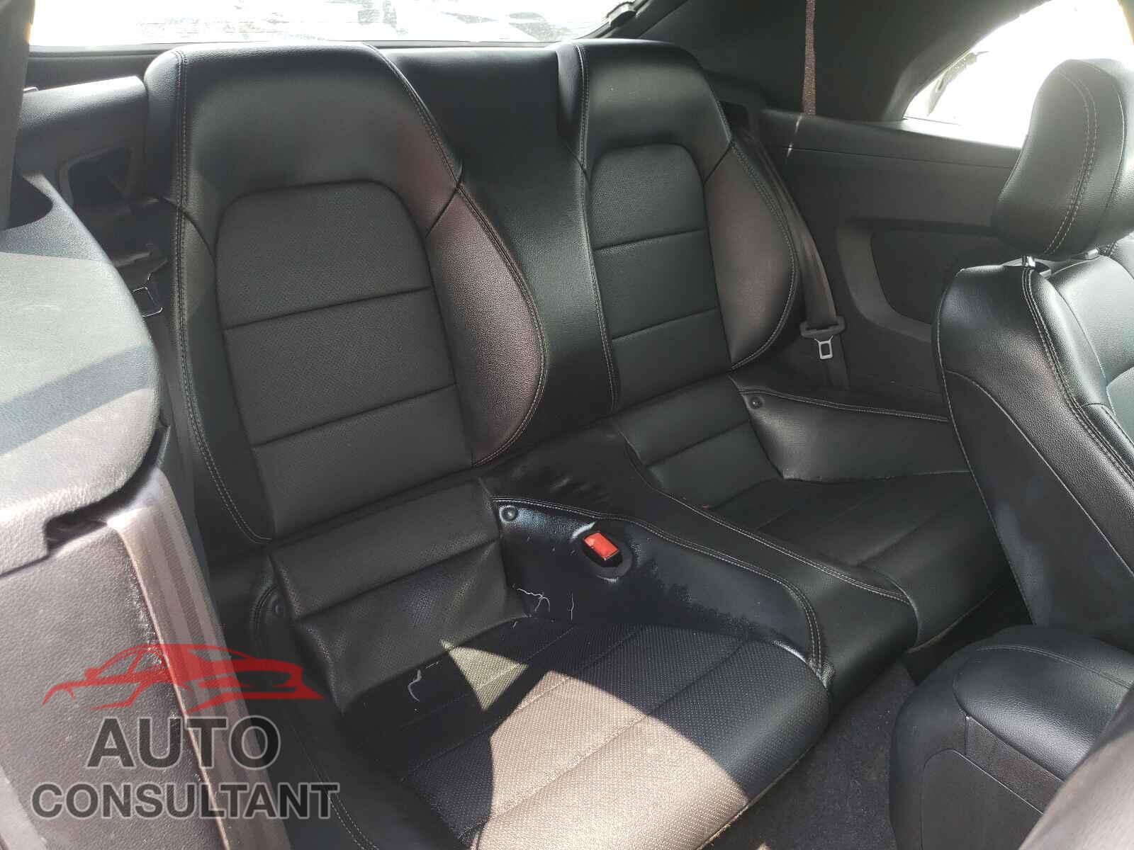 FORD MUSTANG 2020 - 1FATP8UH7L5112119