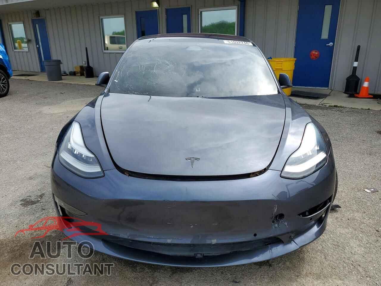TESLA MODEL 3 2018 - 5YJ3E1EAXJF163215