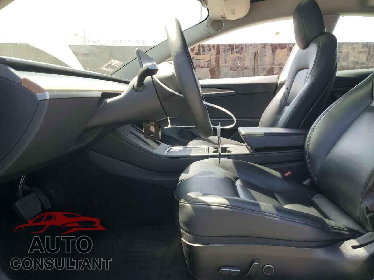 TESLA MODEL 3 2021 - 5YJ3E1EA0MF006300