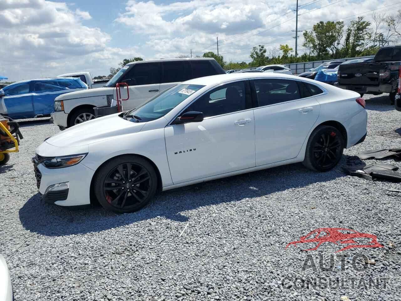 CHEVROLET MALIBU 2021 - 1G1ZD5ST4MF084819