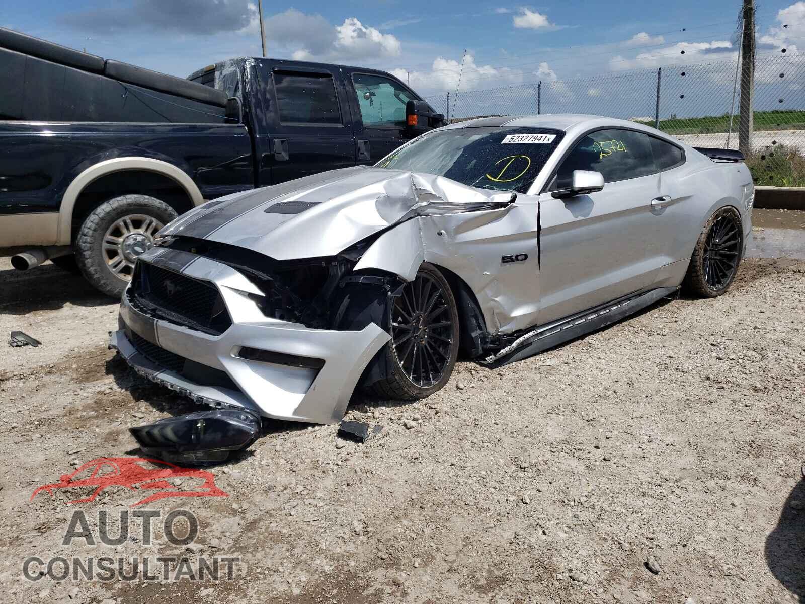 FORD MUSTANG 2018 - 1FA6P8CF7J5145972