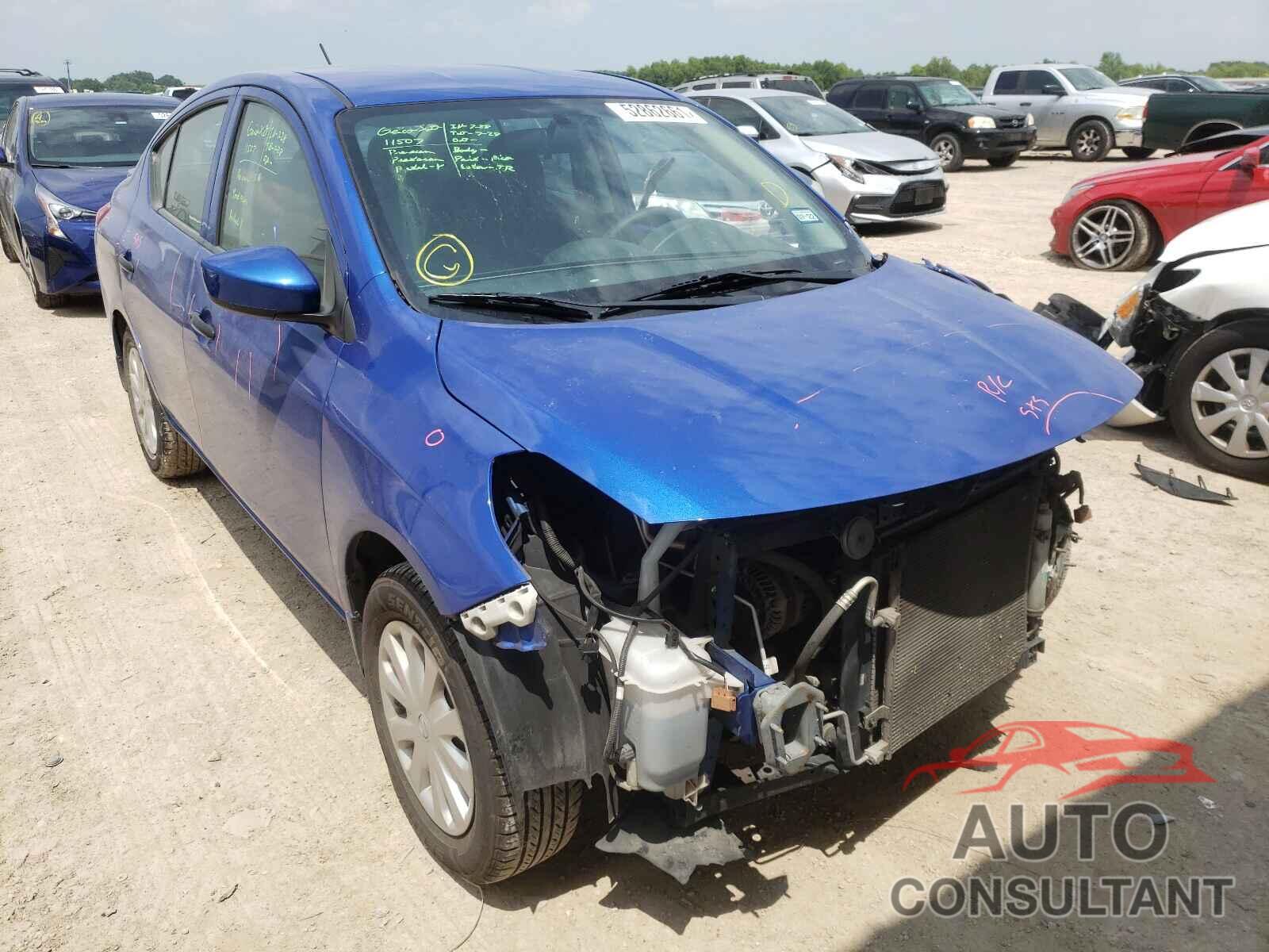 NISSAN VERSA 2017 - 3N1CN7AP3HL852511