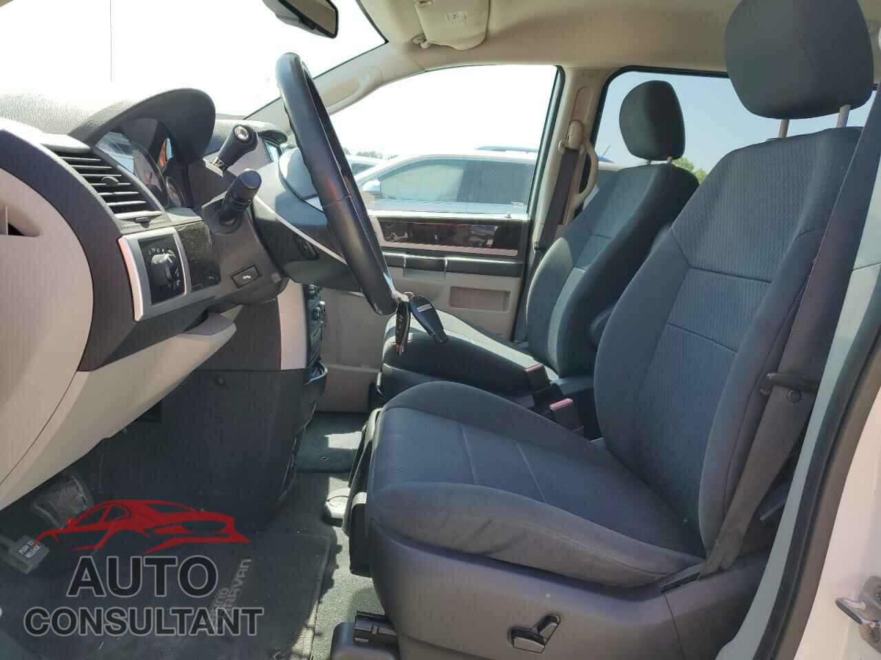 DODGE CARAVAN 2010 - 2D4RN5D17AR161433