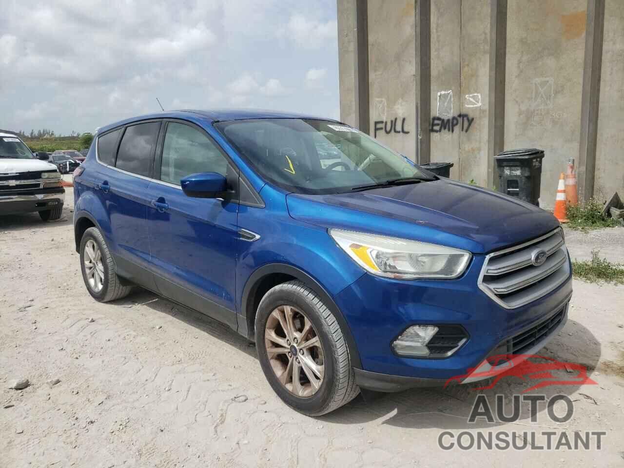 FORD ESCAPE 2017 - 1FMCU0GDXHUC81749
