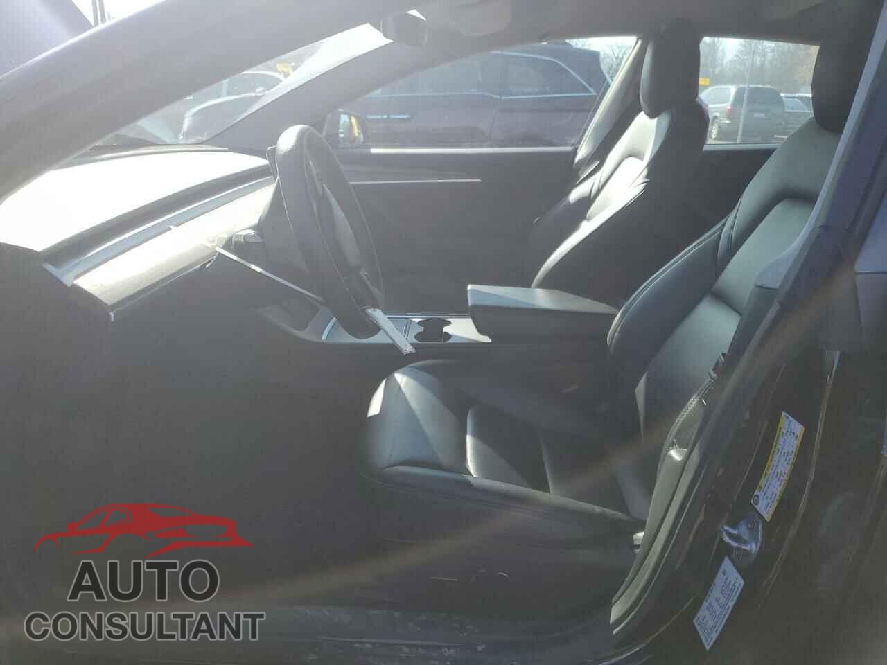 TESLA MODEL 3 2022 - 5YJ3E1EA4NF372004