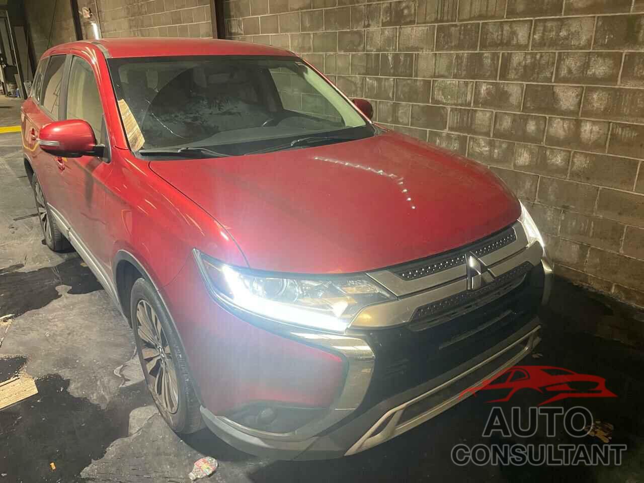 MITSUBISHI OUTLANDER 2019 - JA4AD3A33KZ021193