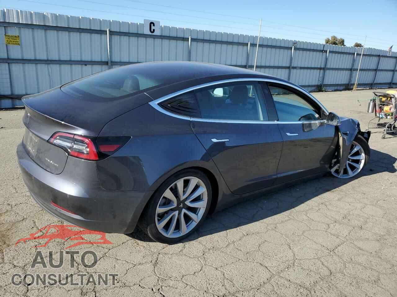 TESLA MODEL 3 2018 - 5YJ3E1EB9JF086961
