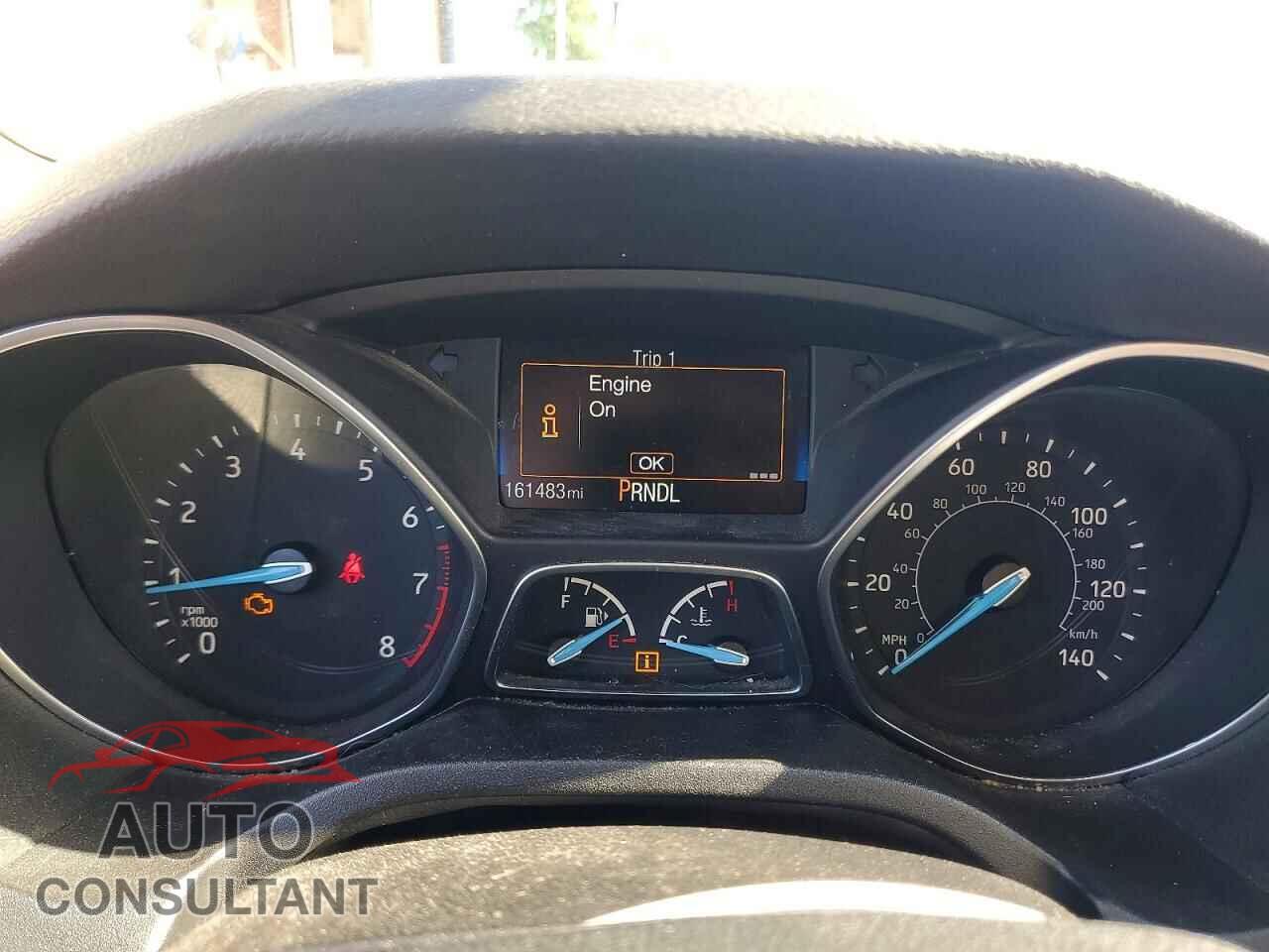 FORD FOCUS 2018 - 1FADP3E23JL275263