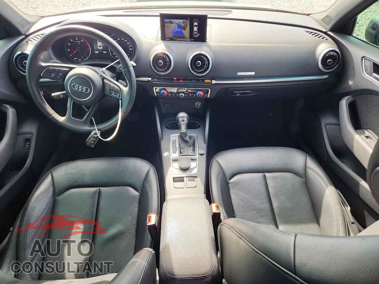 AUDI A3 2020 - WAUBEGFF7LA102289