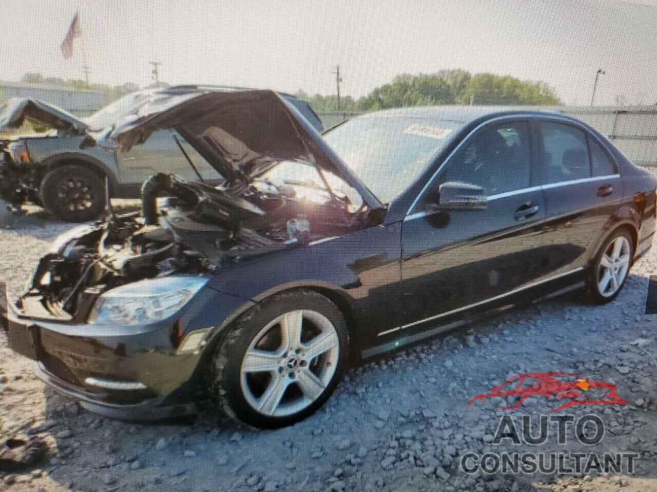 MERCEDES-BENZ C-CLASS 2011 - WDDGF8BB8BR163686