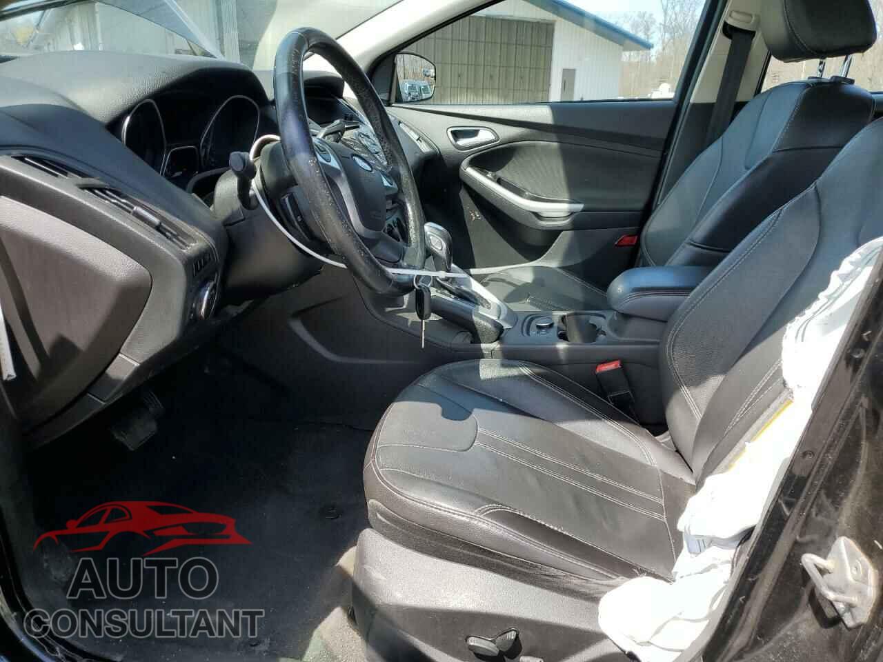 FORD FOCUS 2014 - 1FADP3F29EL297594