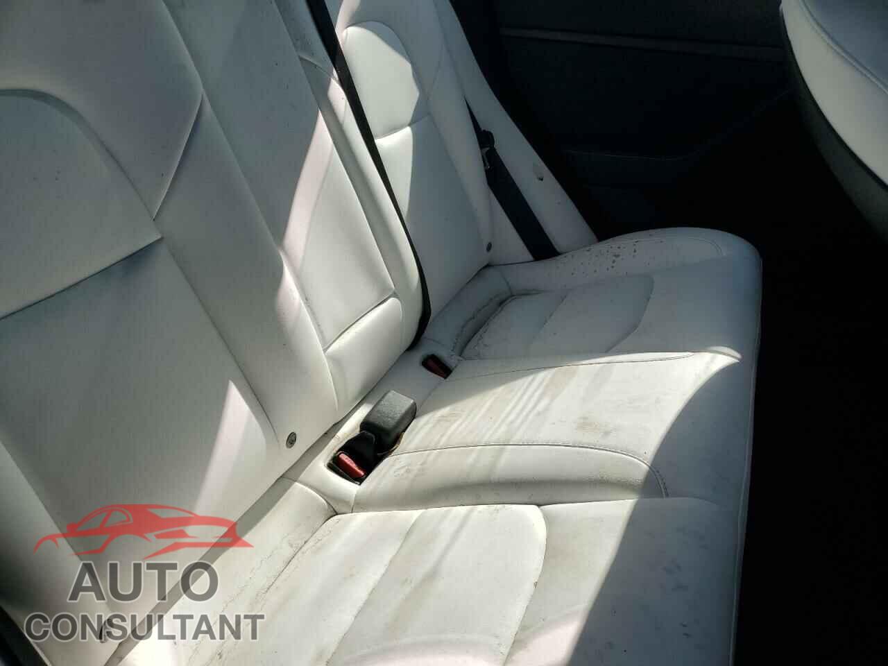 TESLA MODEL 3 2023 - 5YJ3E1ECXPF668858