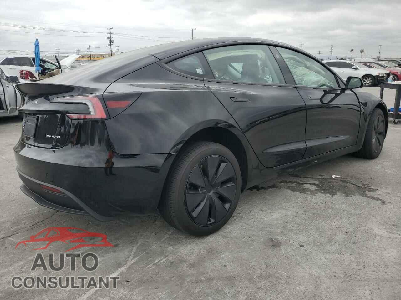 TESLA MODEL 3 2024 - 5YJ3E1EB7RF787851