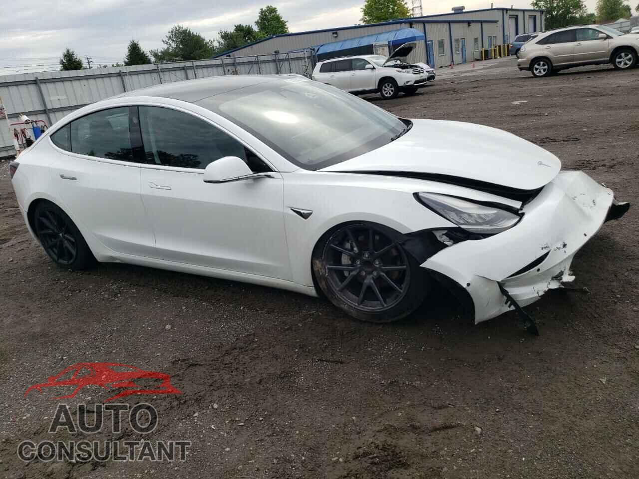 TESLA MODEL 3 2019 - 5YJ3E1EA1KF484593