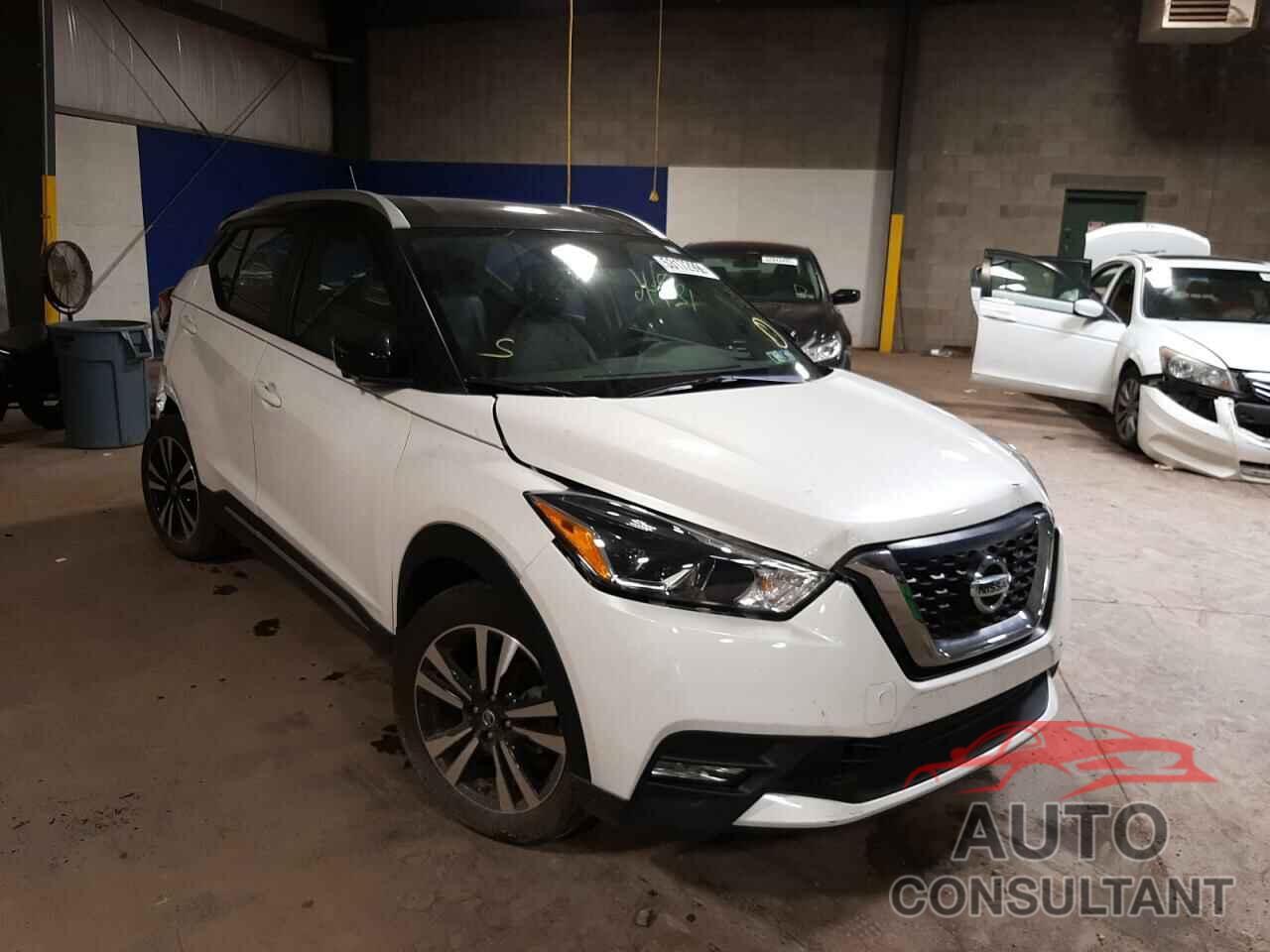 NISSAN KICKS 2018 - 3N1CP5CU6JL505309