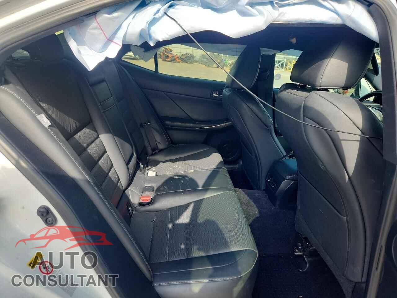 LEXUS IS 2014 - JTHBE1D20E5000620