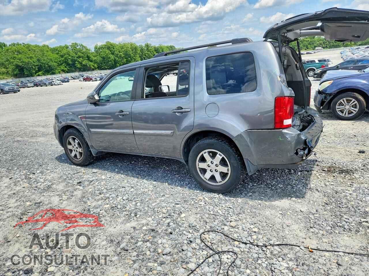 HONDA PILOT 2011 - 5FNYF4H9XBB048900