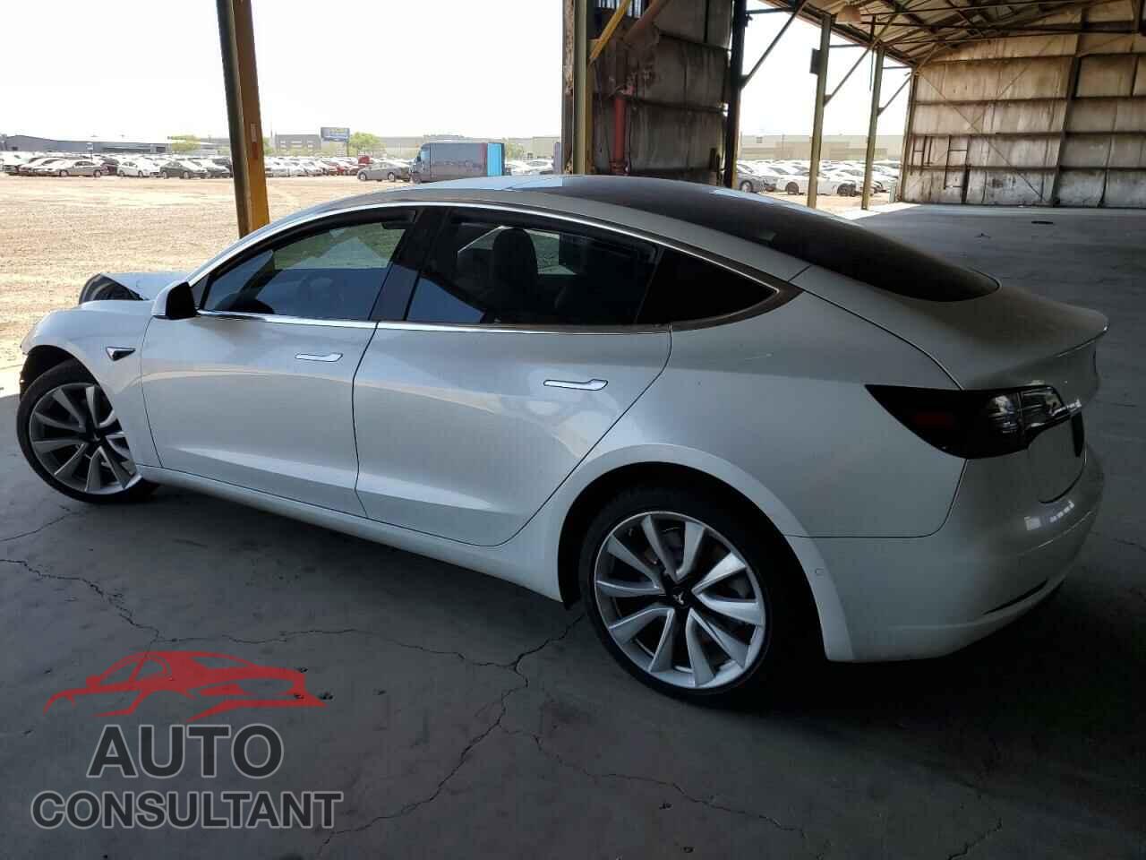 TESLA MODEL 3 2019 - 5YJ3E1EB2KF512667