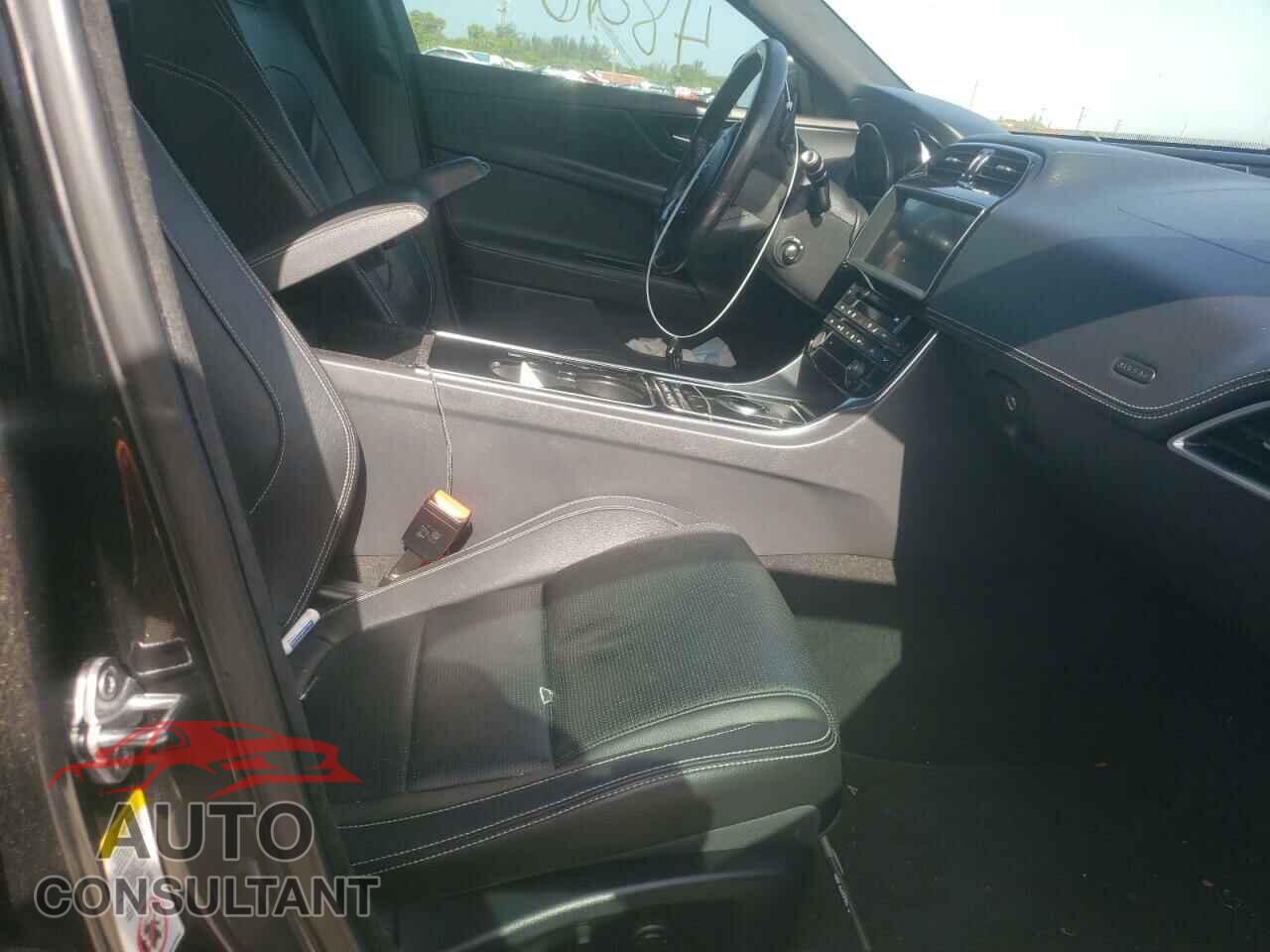 JAGUAR XE 2017 - SAJAL4BVXHCP10188