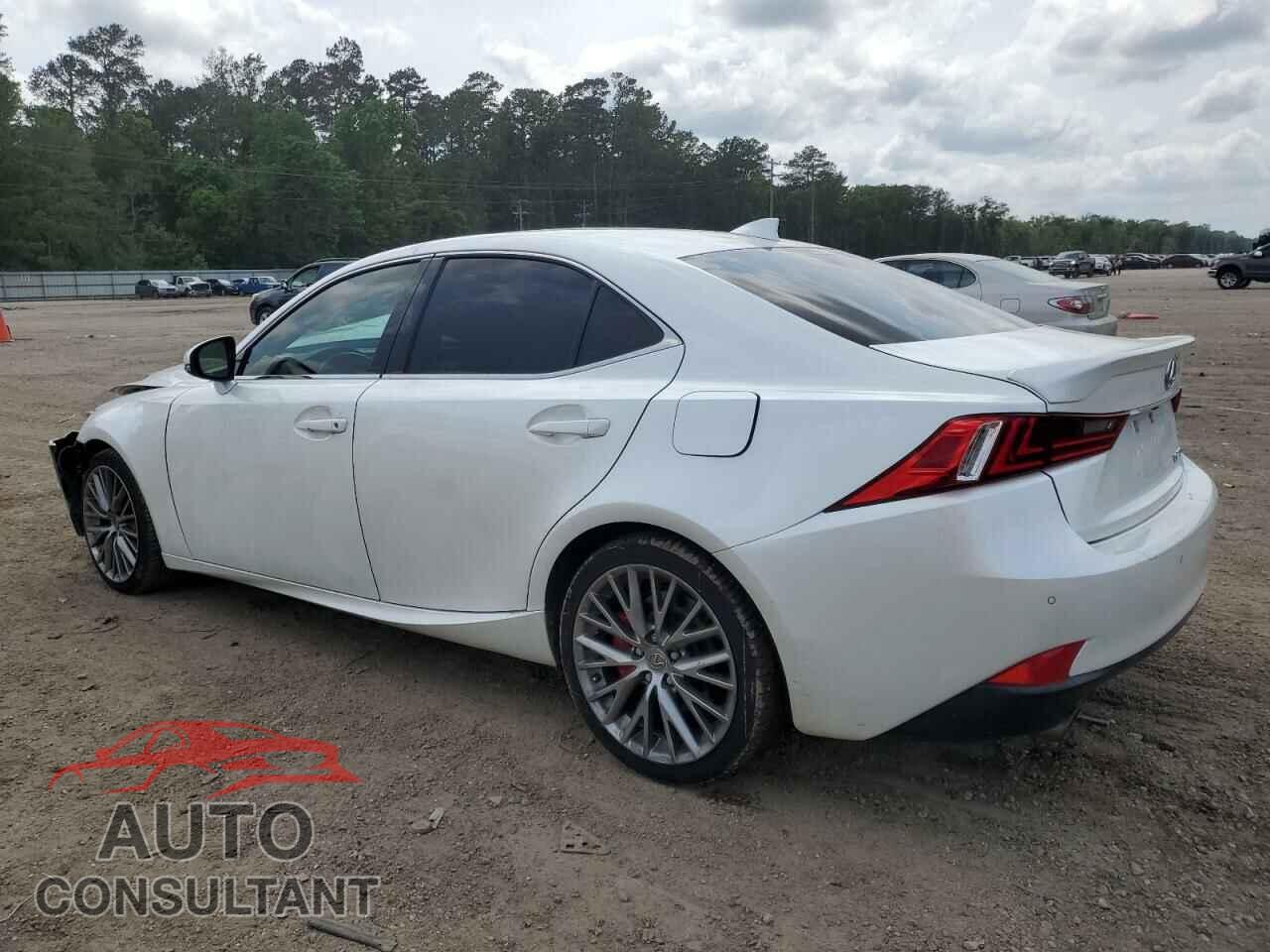 LEXUS IS 2016 - JTHBA1D24G5017239