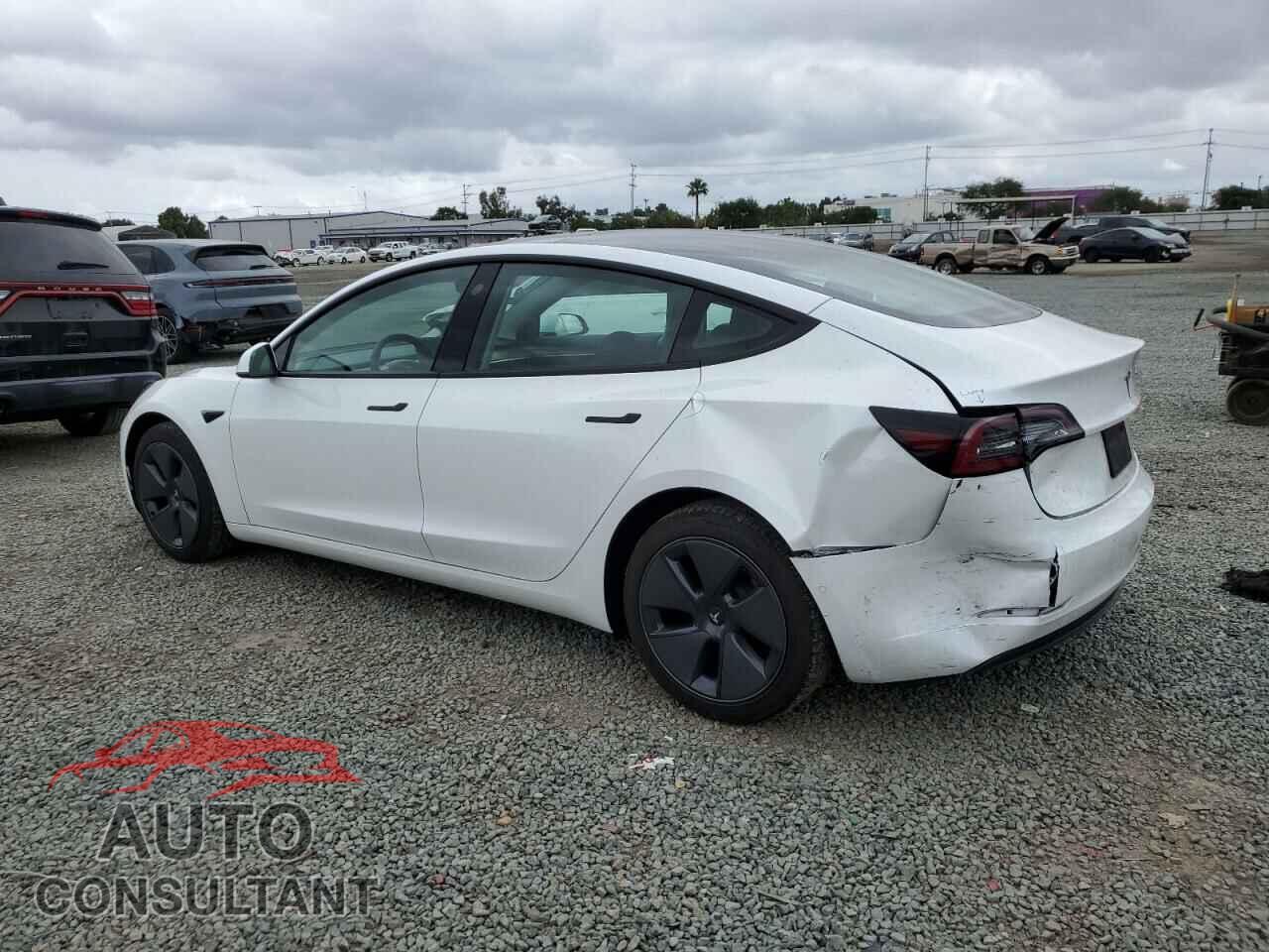 TESLA MODEL 3 2022 - 5YJ3E1EA5NF321935