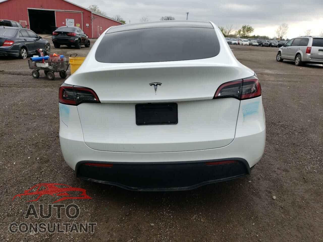 TESLA MODEL Y 2023 - LRWYGDFD4PC929579