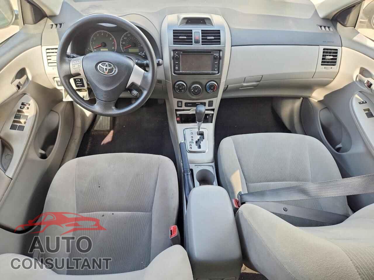 TOYOTA COROLLA 2013 - 2T1BU4EE1DC963929